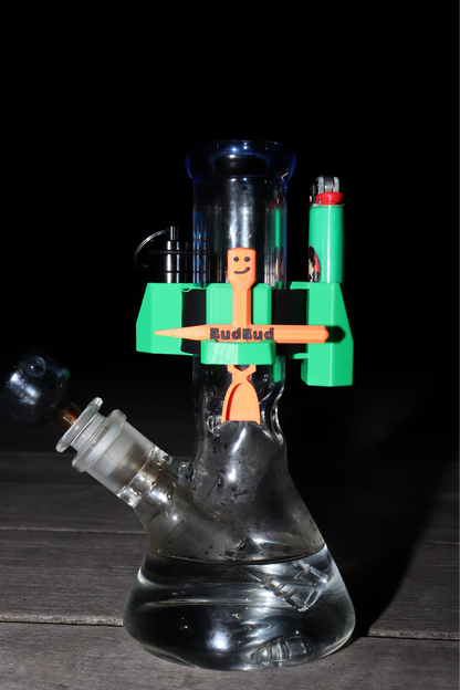 BudBud Bong Belt Starter Kit on Bong